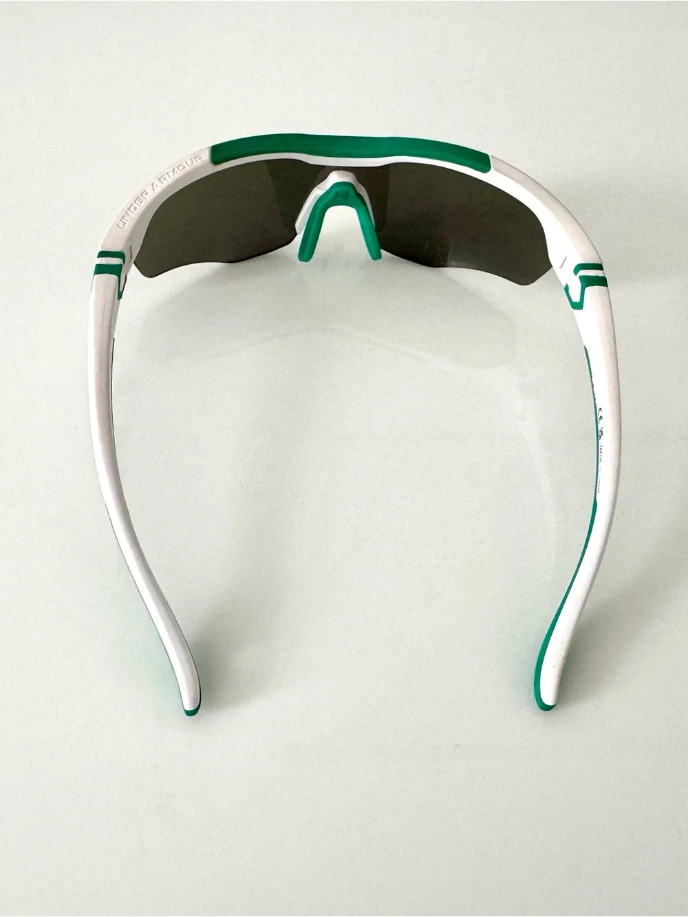 Under Armour UA Yard Pro Jr Mirror youth fit sunglasses.